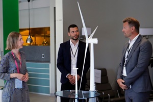 Minister of Trade and Industry Iselin Nybø met Florian Schuchert (vice president Offshore wind technology) and Jens Økland (senior vice president for Business development in Renewables) when she visited Equinor in Stavanger. (Photo: Arne Reidar Mortensen / Equinor ASA) New Ocean Grid project in the North Sea