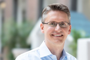 Dr. Christian Zaum